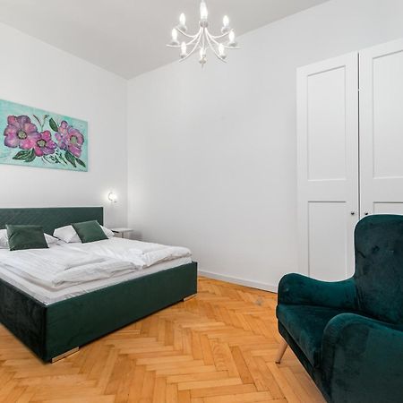 Nowy Swiat 28 By Homeprime Varşovia Exterior foto